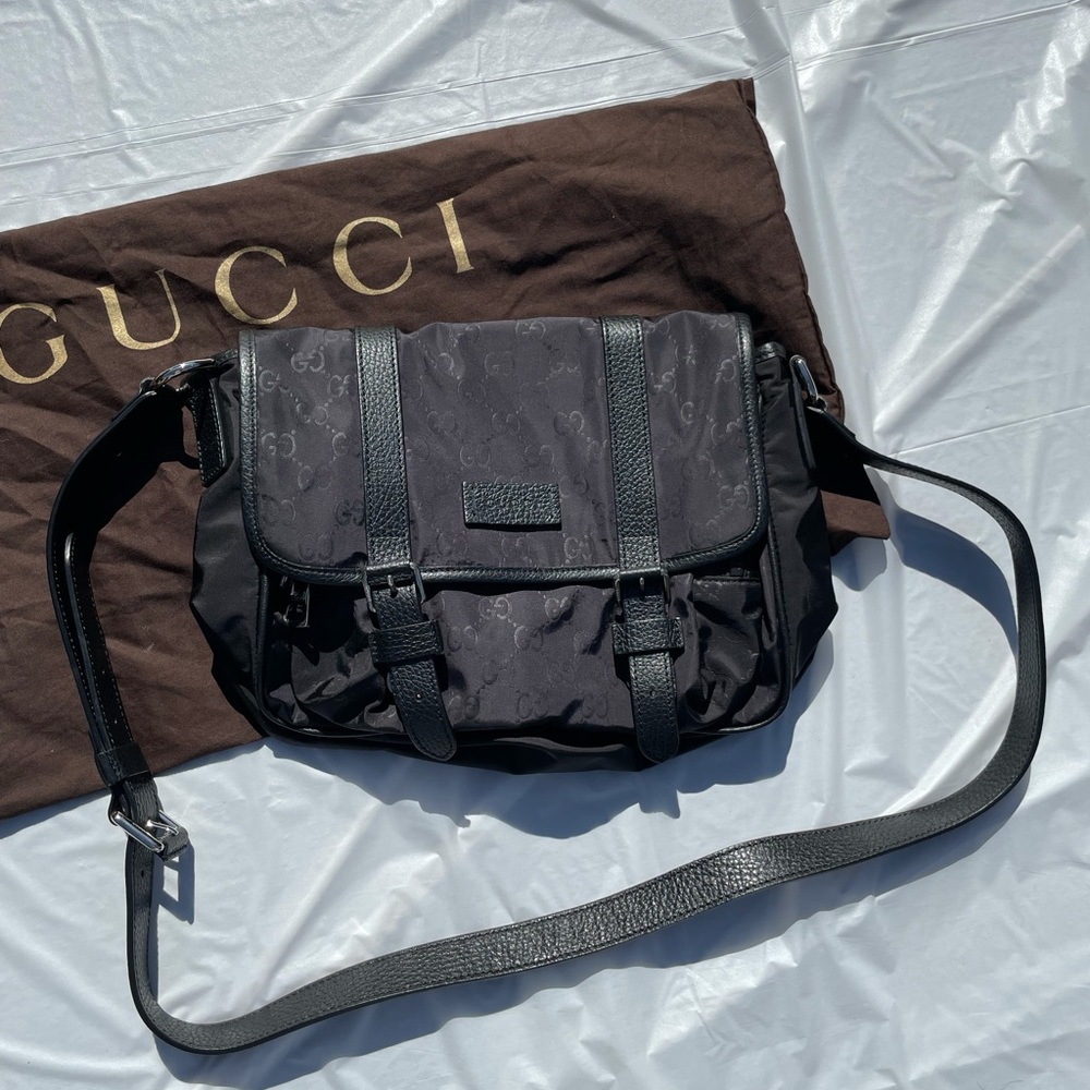 Gucci Messenger Bag - Picture 2 of 4